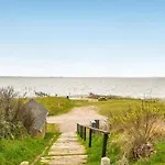 Hébergement de vacances In With House Sea View